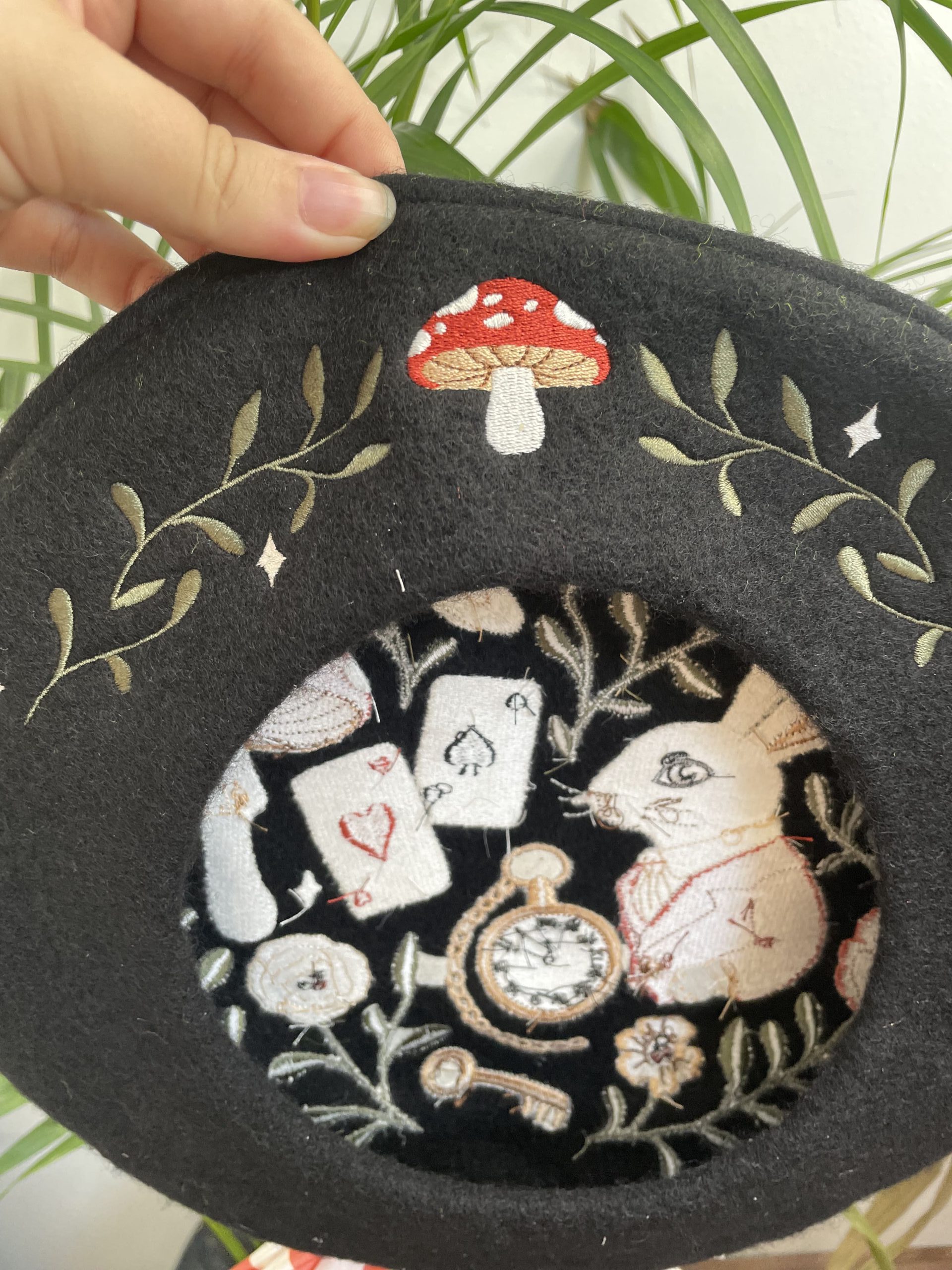 Alice In WOnderland – Image 3